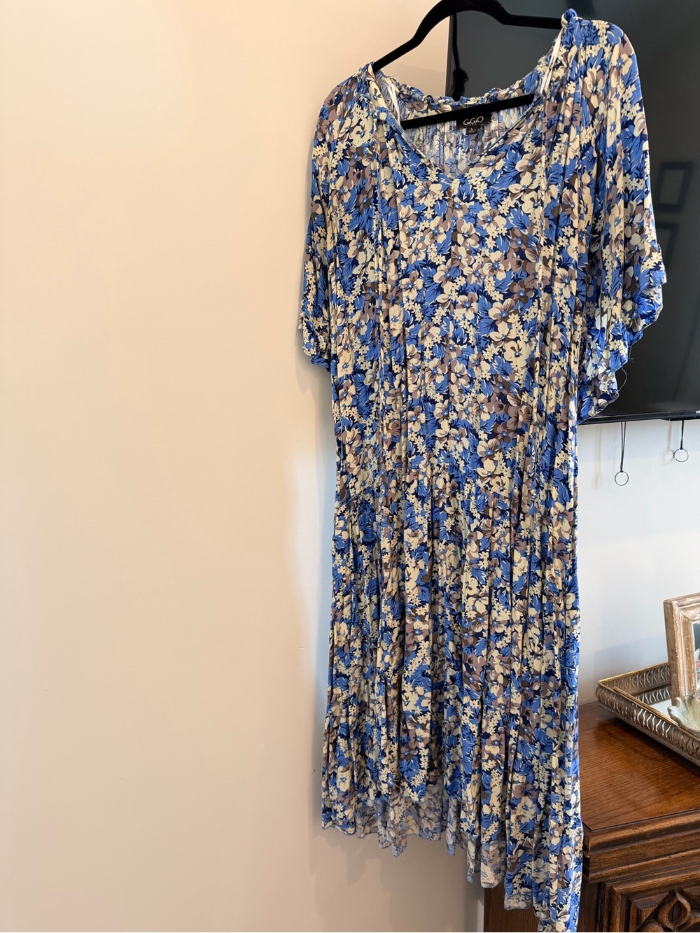 GiGiO Blue Floral Pleated Midi Dress